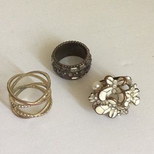 Banana Republic Fashion Rings, Set of 3